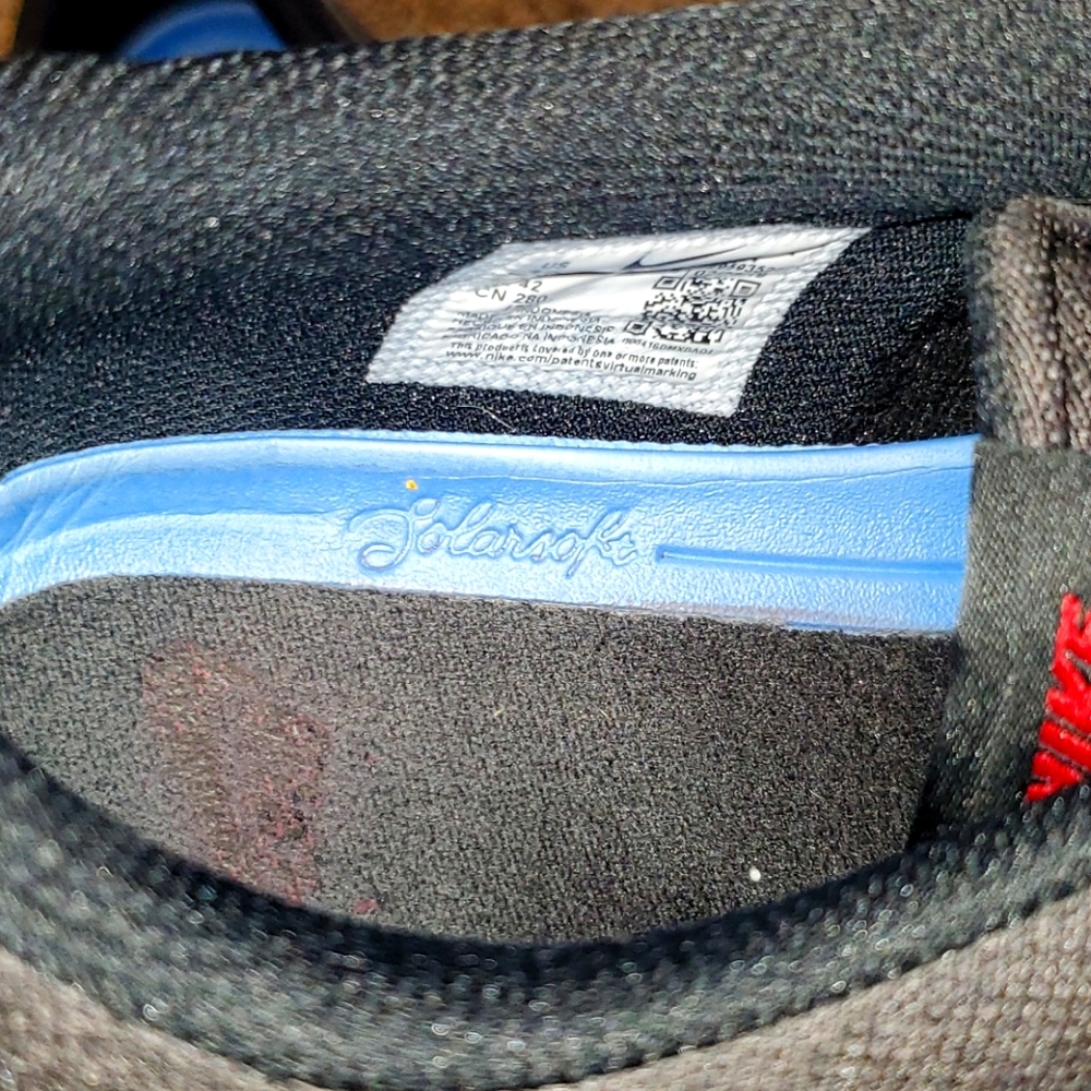 Shoe